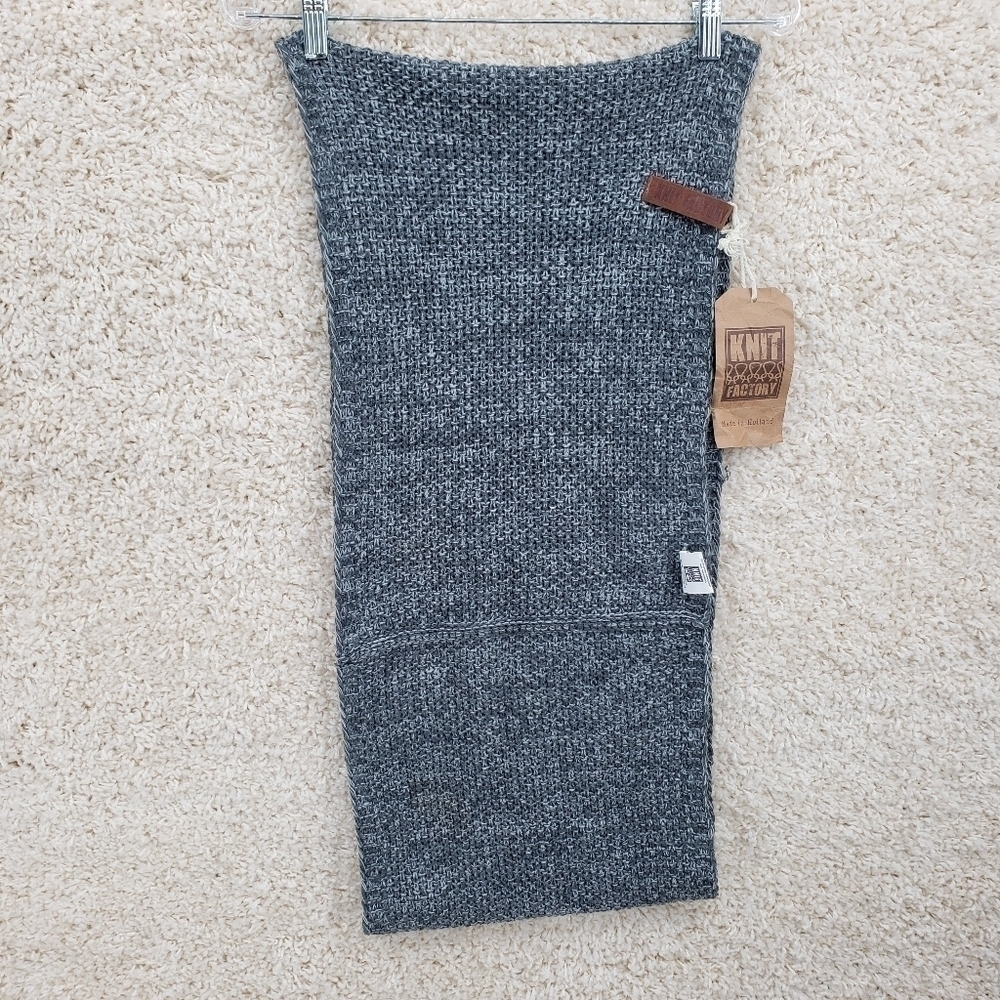 Nwt Knit Factory Holland unisex gray infinity scarf cowl knit wool blend